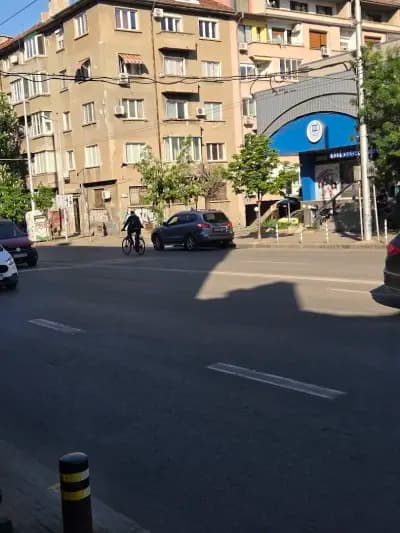 Плувен басейн „Мадара“