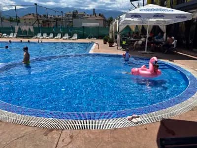 Ozio Pool