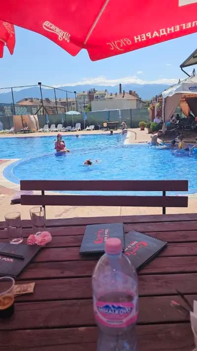Ozio Pool