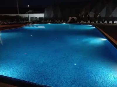 Ozio Pool