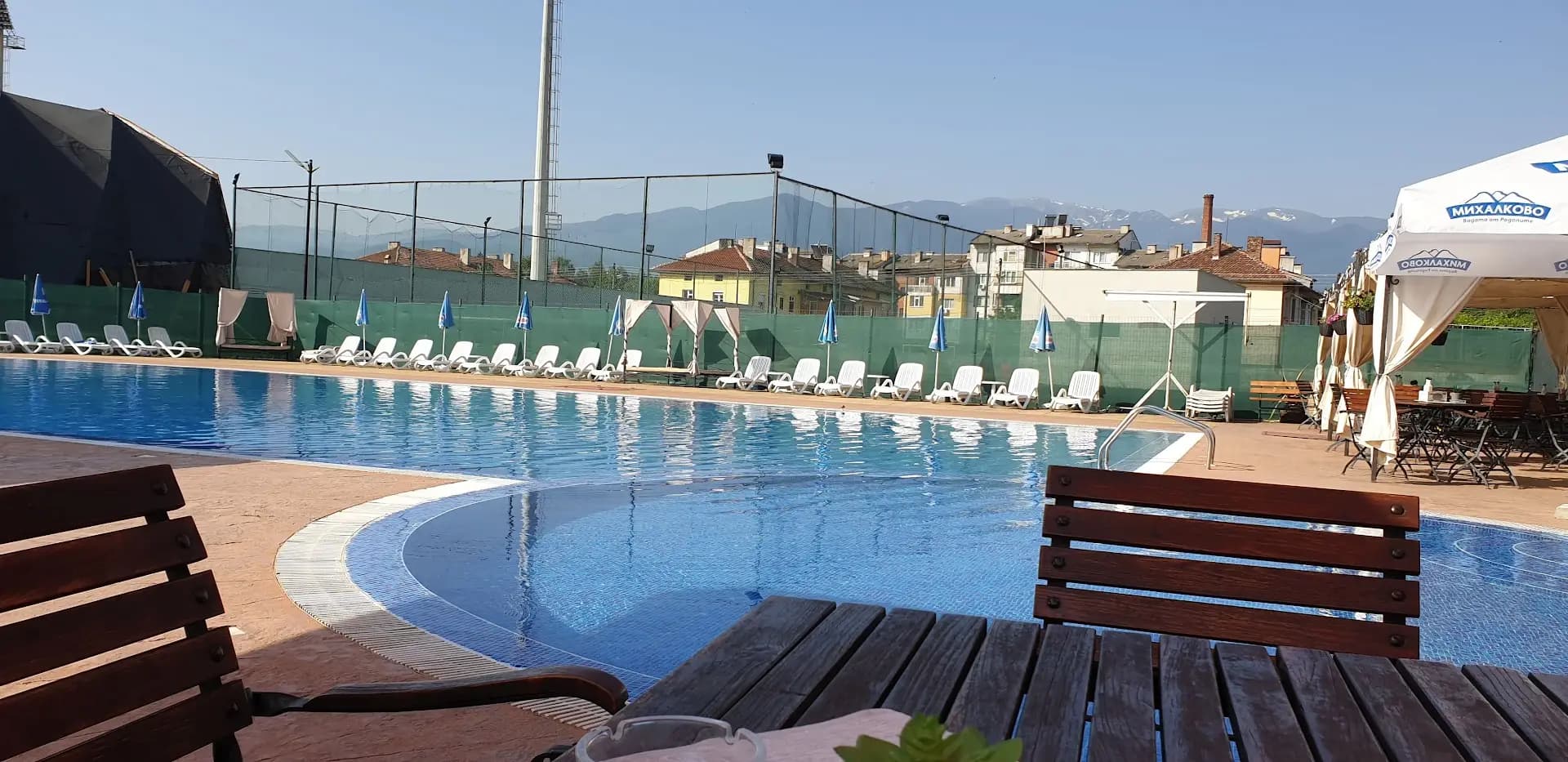 Ozio Pool