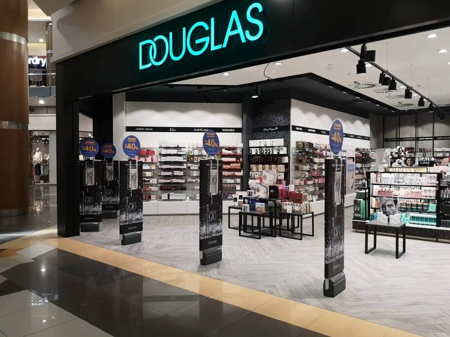 DOUGLAS 9 DELTA PLANET