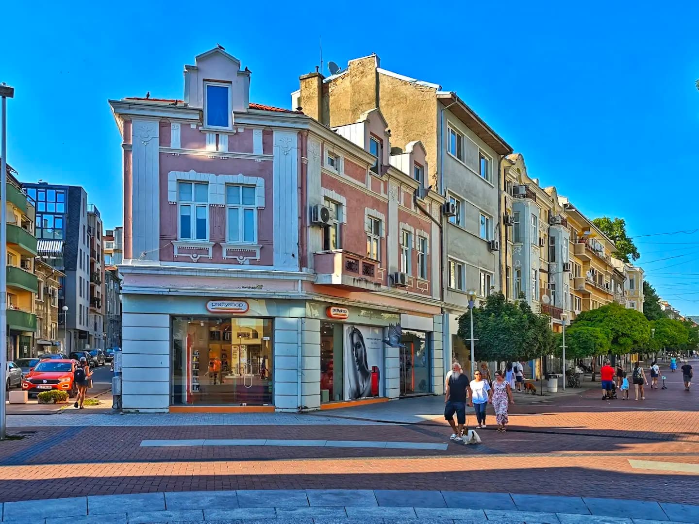 Pretty shop