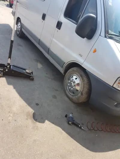 Castrol Service Автоcервиз и магазин за авточаcти ''Аутолайф'' ЕООД
