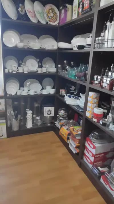 ГОЛДЕН 2 ООД-Склад домашни потреби