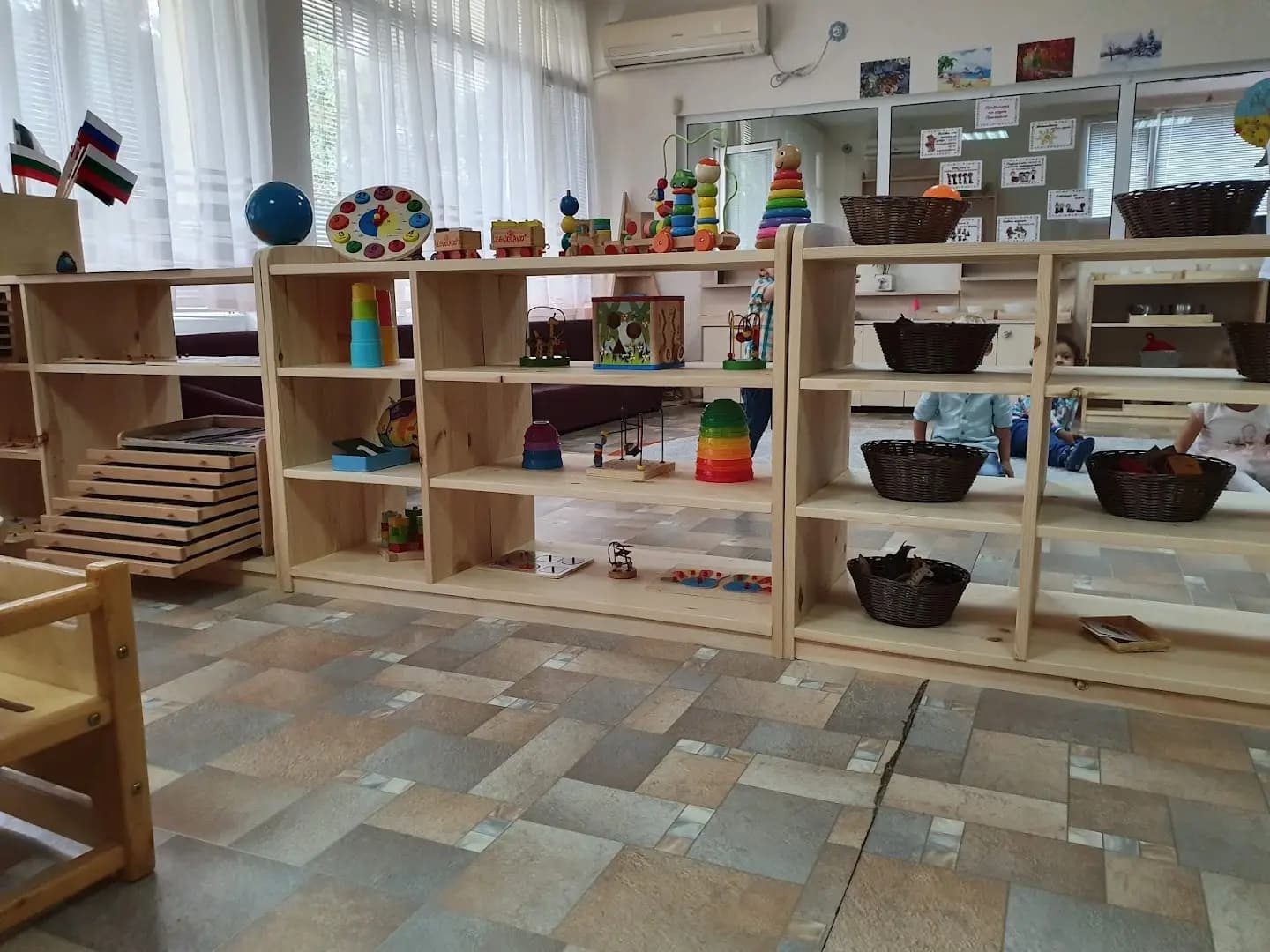 Детска ясла "100 усмивки"