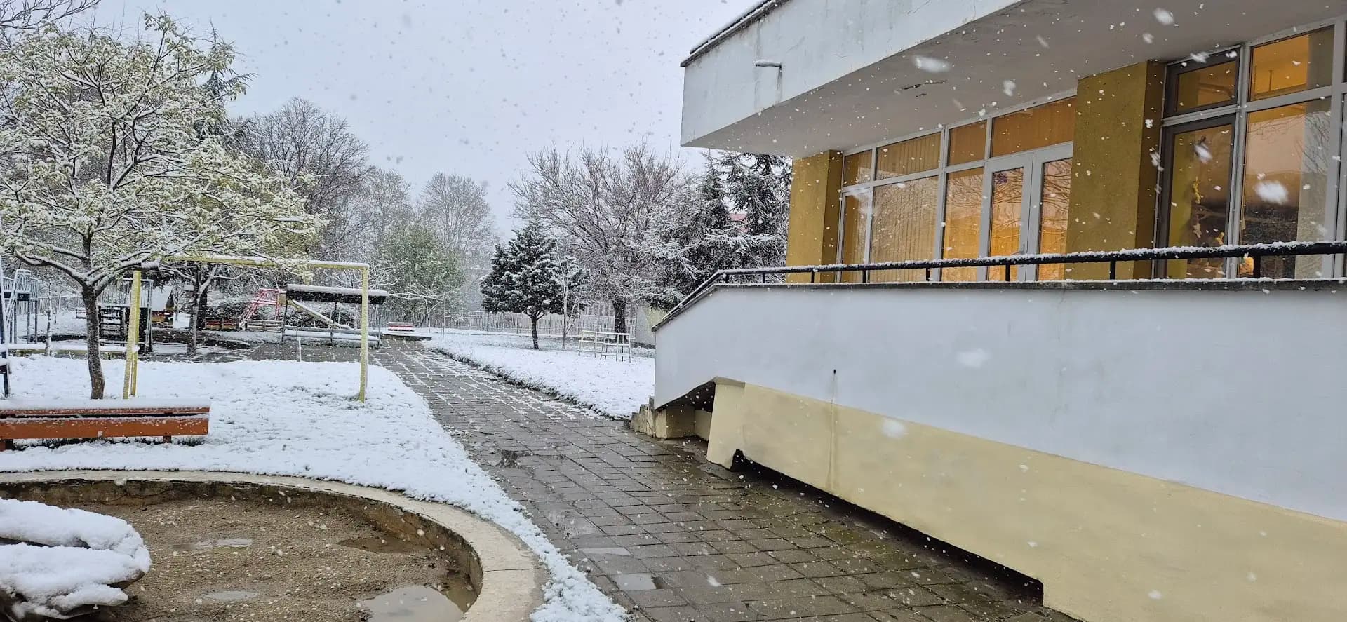 ДГ 28 Пролет