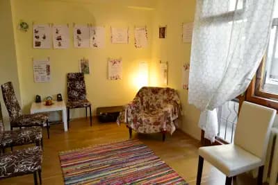 Go Beyond сугестопедия център/ Suggestopedia Center