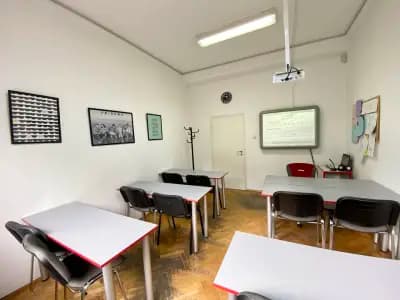 Максимум София English Language School | Курсове по английски език за ученици и възрастни | Кеймбридж сертификатна