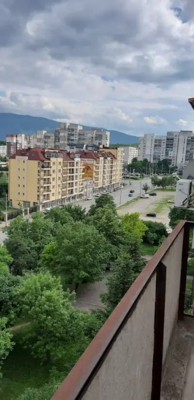 Пица, Бургери, Скара