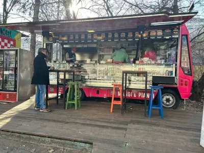 Mangi & Piangi Street Food ( ул. Иван Вазов 6 )