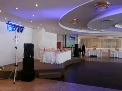 Dj Найден Найденов Дисководещ, Диджей за сватби, партита, осветление.