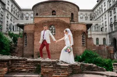 LOPARSKI CREATIVE STUDIO - Сватбен Фотограф | Свето Кръщение | Фото Студио Пловдив