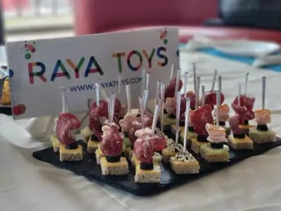 Парти център Raya Toys