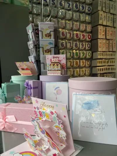 Happier - магазин за балони, украса и опаковане на подаръци