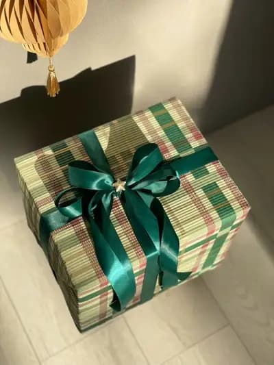 Happier - магазин за балони, украса и опаковане на подаръци