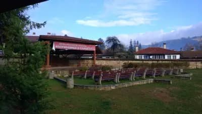 Nenchova Guest House