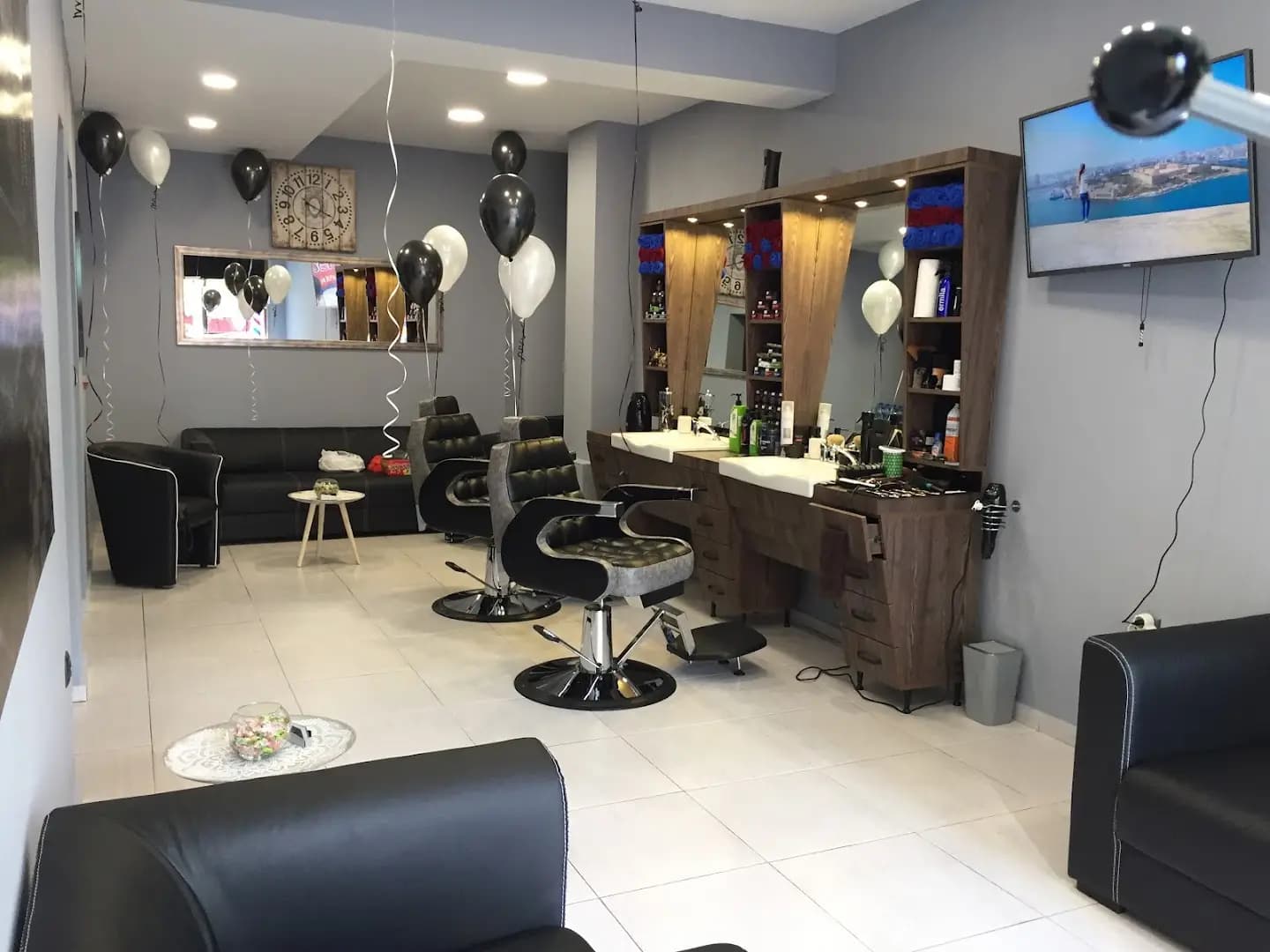 Mikey’s Barber shop