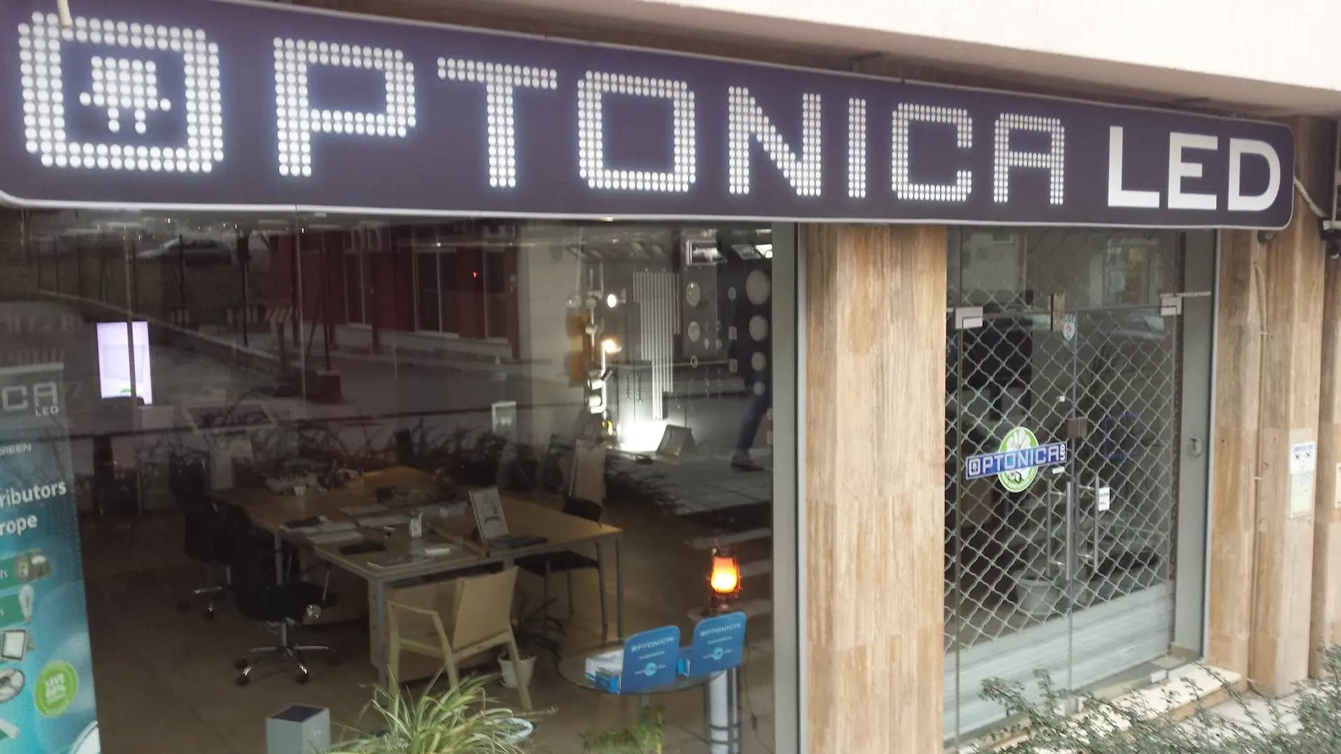 OPTONICA LED - Central Office
