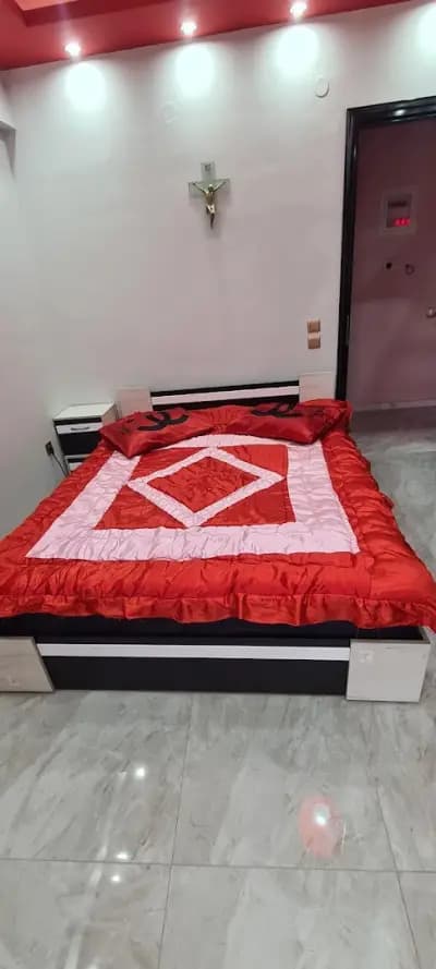 Мебели за всеки