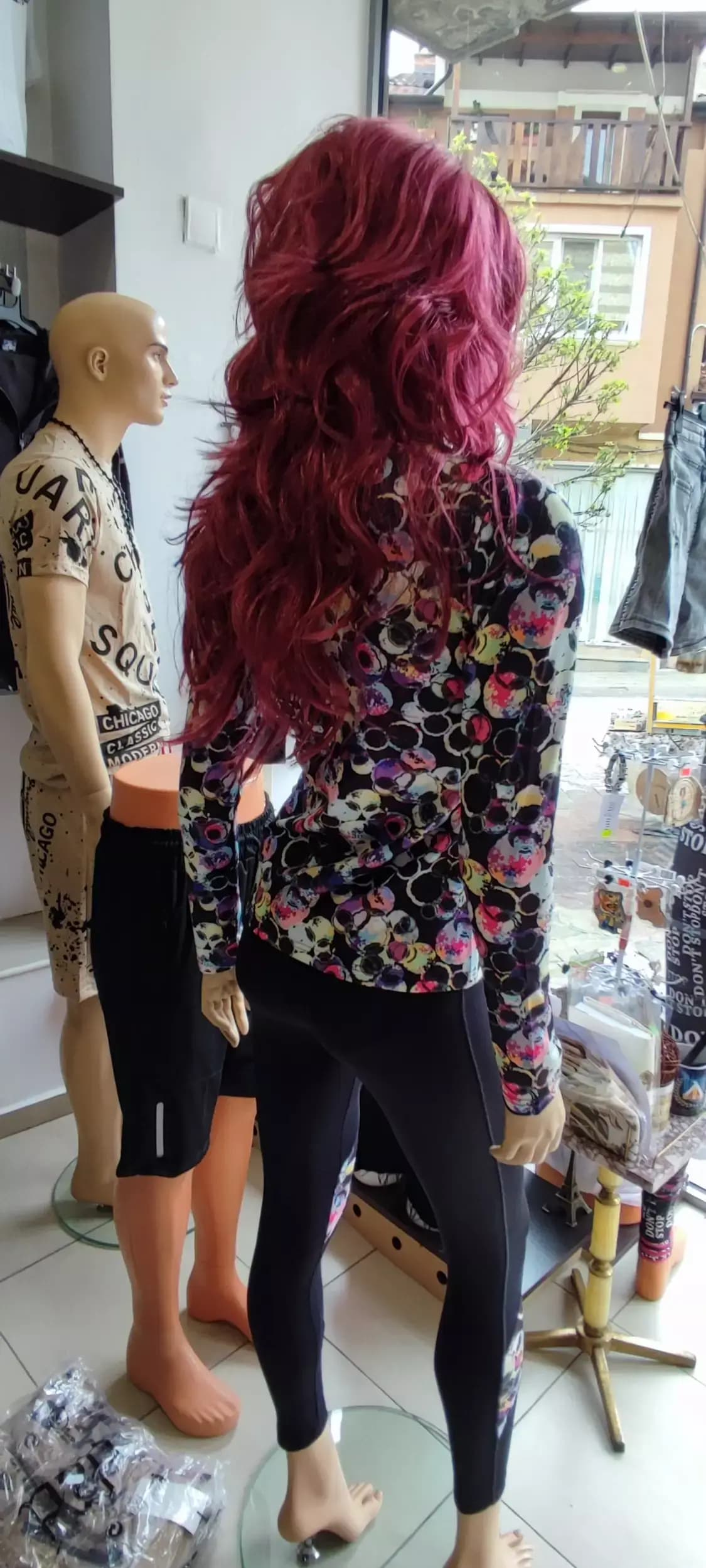 J & V FASHION ДАМСКА И МЪЖКА МОДА