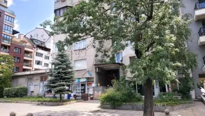 Юнакъ