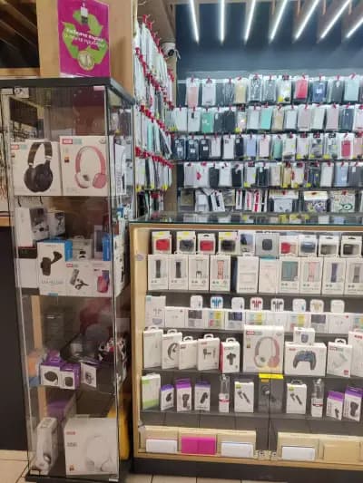 Магазин за аксесоари за телефони Fonax (Kaufland Трошево)