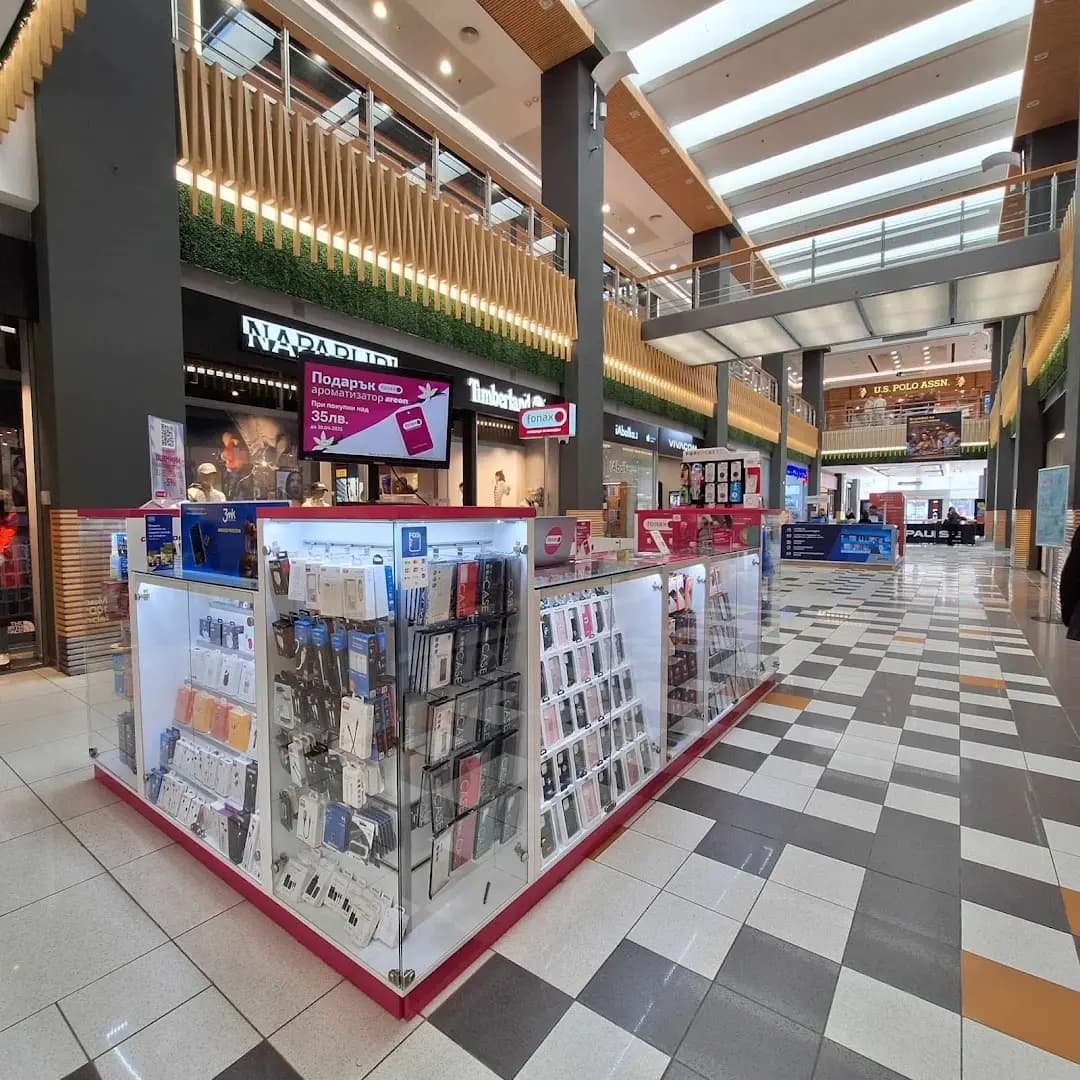 Fonax (Mall Plovdiv)