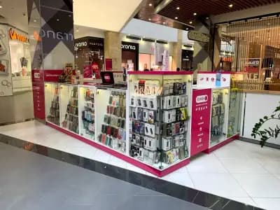 Магазин за аксесоари за телефони Fonax (Mall Markovo Tepe)