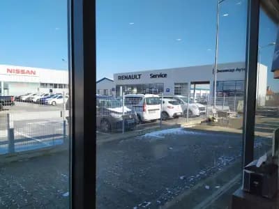 Renault Пловдив Карловско шосе Омникар Ауто