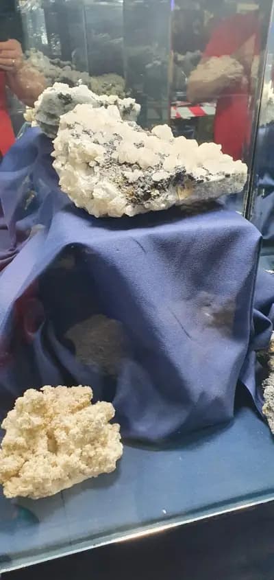 Mineral Shop-Madan -Bulgaria