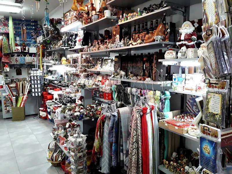 Corentis Gifts / Магазин за подаръци