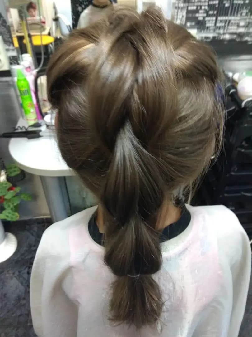 Hairdresser Toni - Фризьорски салон Младост 1