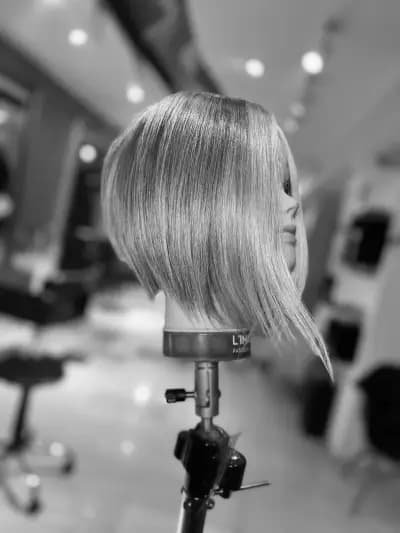 Фризьорски салон - САЛОНъТ The Salon