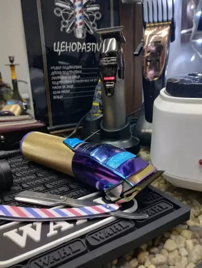 Moni Barbers - Мъжко подстригване | oформяне на брада | кола маска на нос и уши | кална маска за лице | оформяне на
