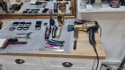 Bones Head Barber