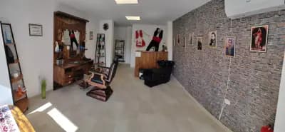 Бръснарница и академия 681 Barber shop & academy 681