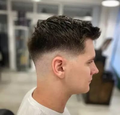 Бръснарницатъ Младост 4