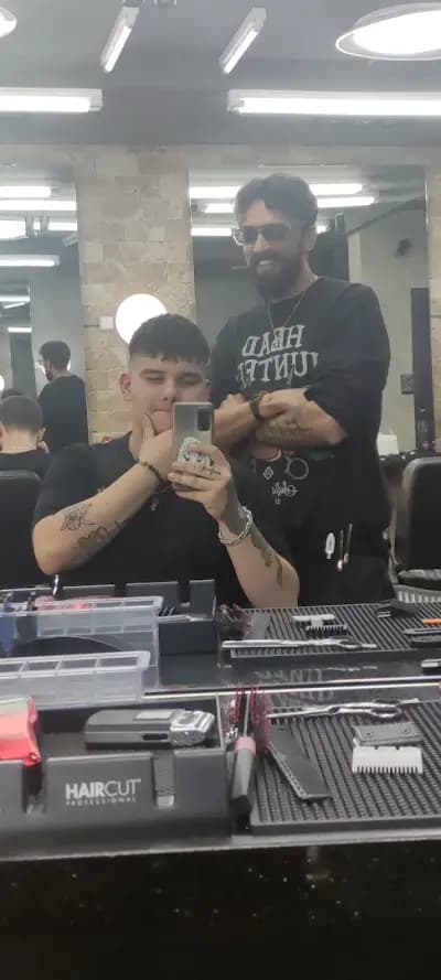 Head Hunters Barbershop Ruski Pametnik