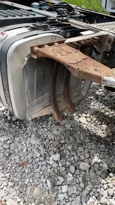 TIR PARKING FOR TRUCK