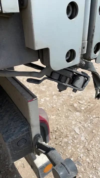TIR PARKING FOR TRUCK
