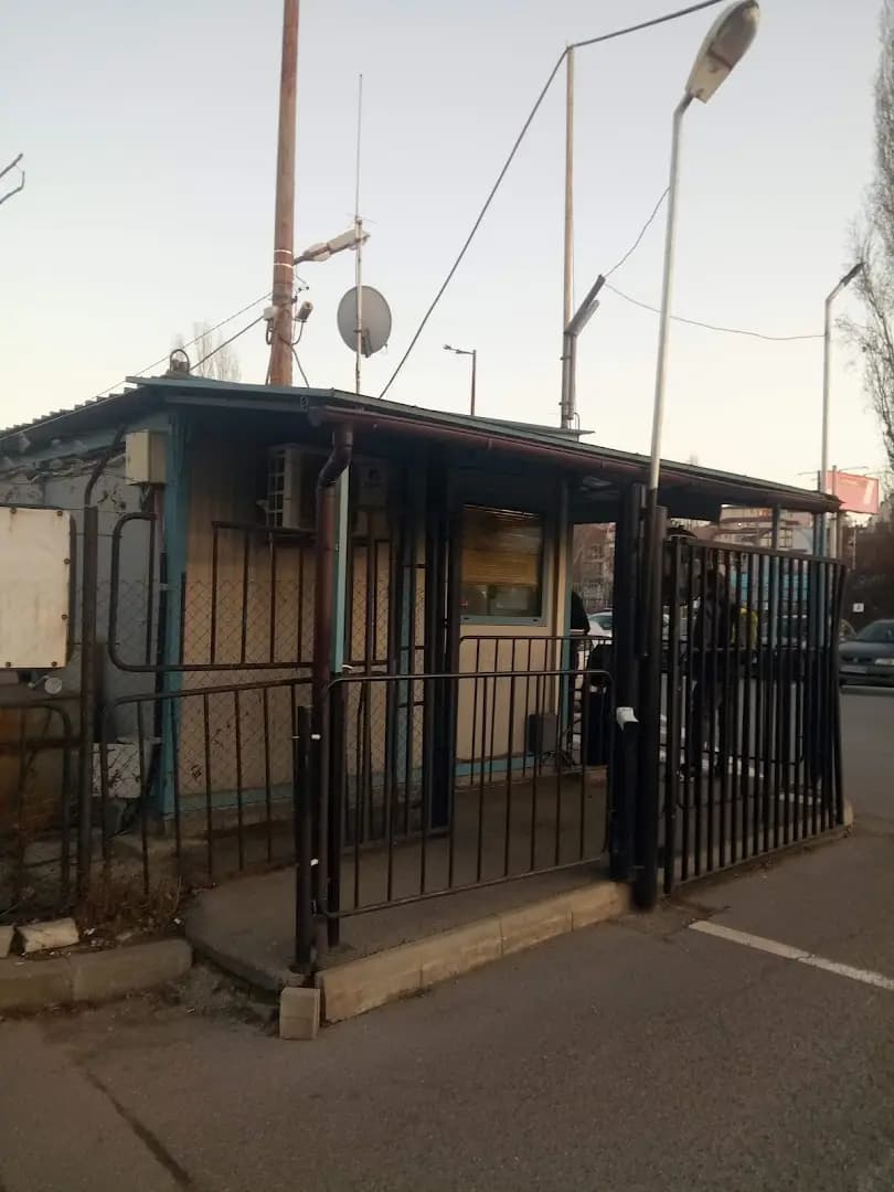 Наказателен паркинг „Гара Подуяне“