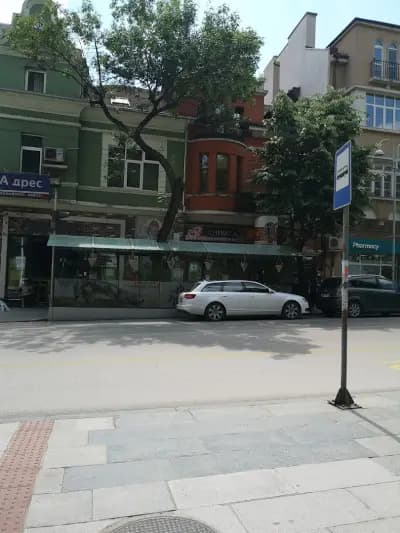 паркинг на театъра