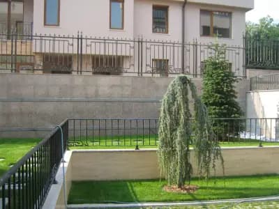 Лукс Гарден ООД