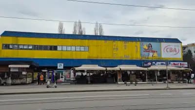 Пазар Лозенец