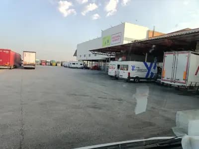 Мустафа Маркет и TIR паркинг