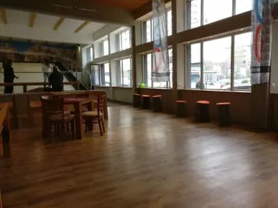 CARVE Indoor Ski, Board & Bar