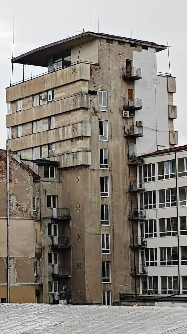The North Tower Apartment