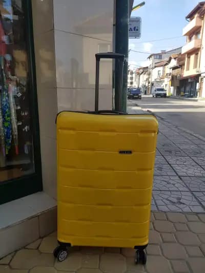Магазин за кожени изделия Асико