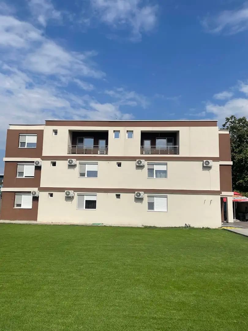 Family Hotel Tringovi